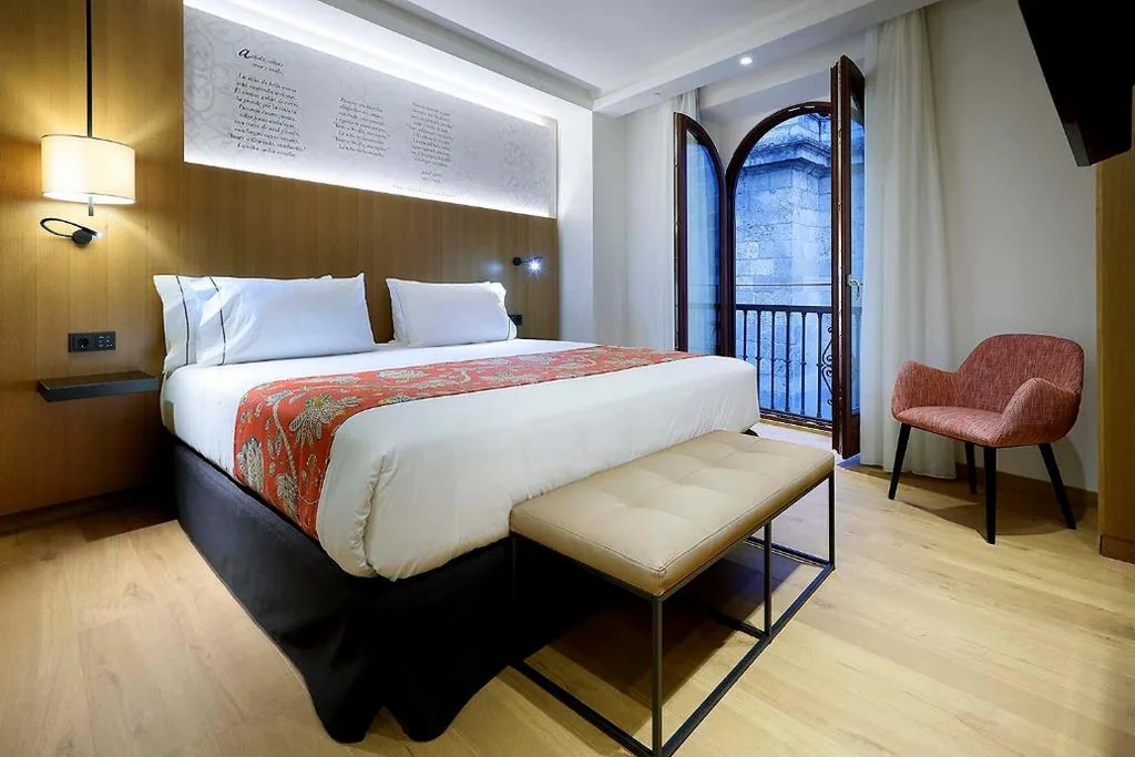 Habitación Doble con aparcamiento - 1 o 2 camas — Áurea Catedral by Eurostars Hotel Company