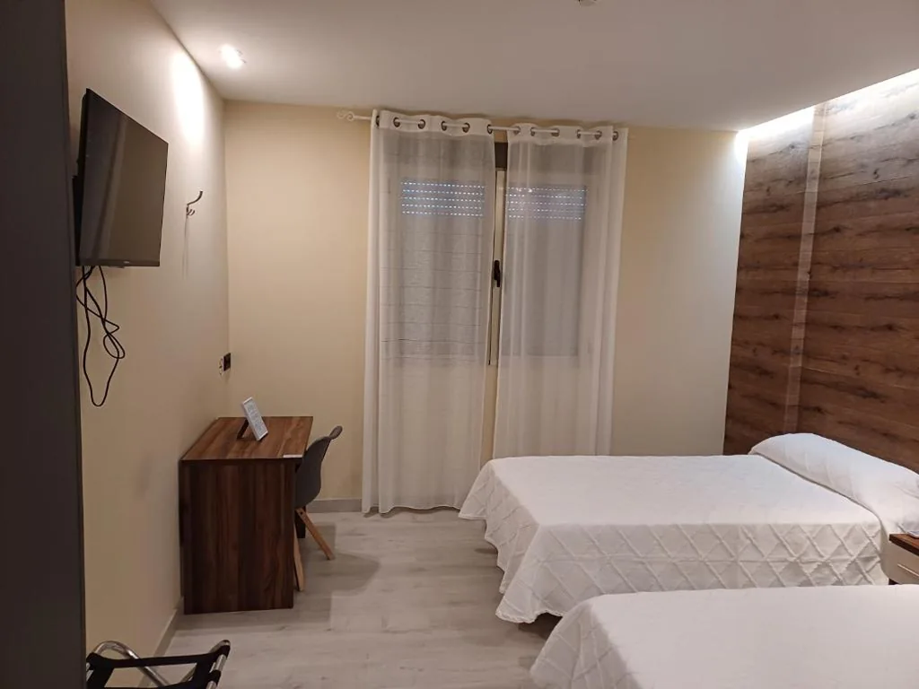 Zweibettzimmer — Aureo Alojamiento Urbano
