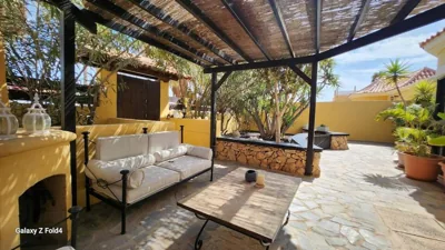 Aurora Mari Villa Your Dream Steps from the Ocean Shore — foto 9