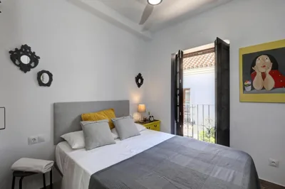 Authentic Andalusian Townhouse - Private Roof Terrace - 5min Beach — photo 2