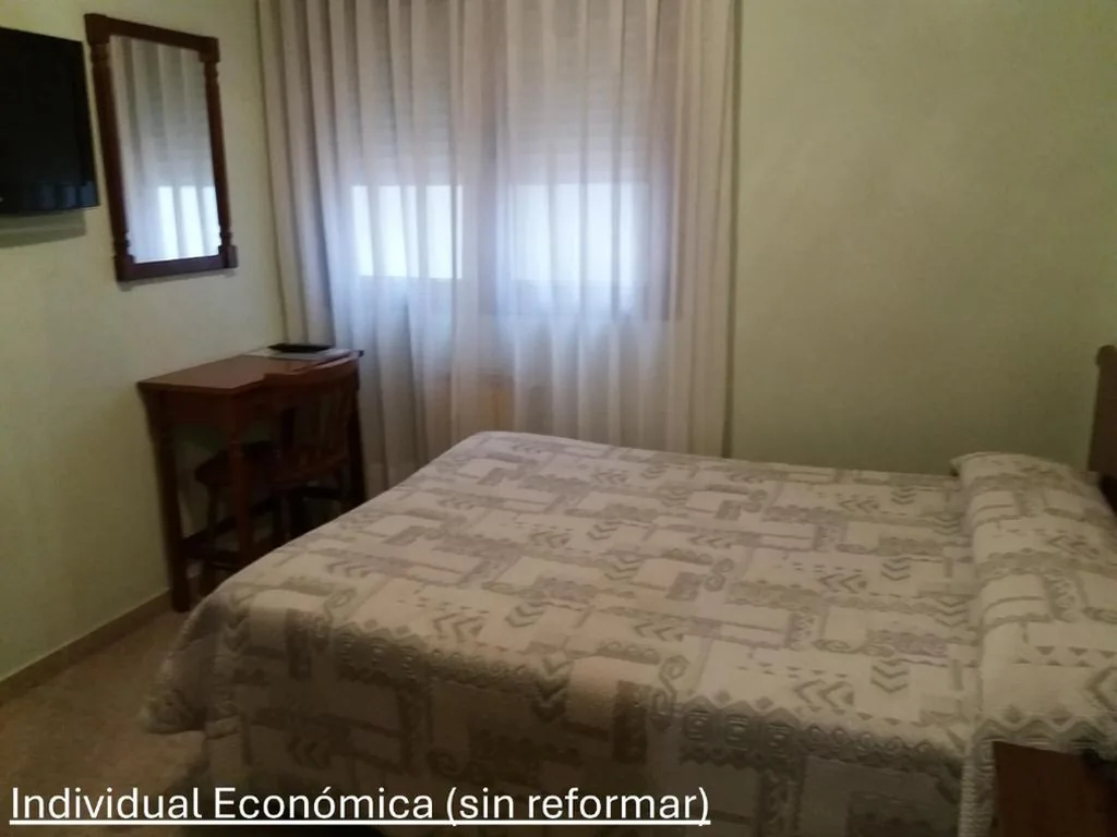 Voordelige eenpersoonskamer — Avenida Gijón Centro