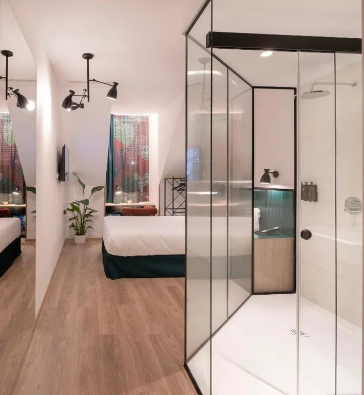 Quarto Duplo Pequeno — Axel Hotel Bilbao - Adults Only