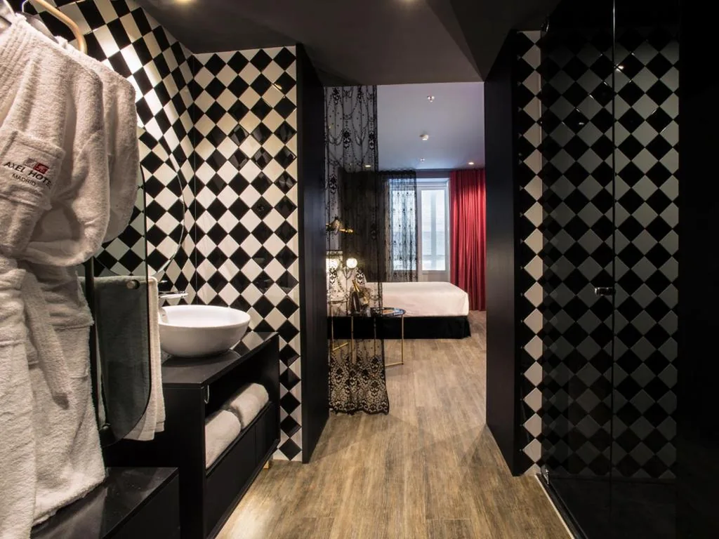 Superior Double Room — Axel Hotel Madrid - Adults Only