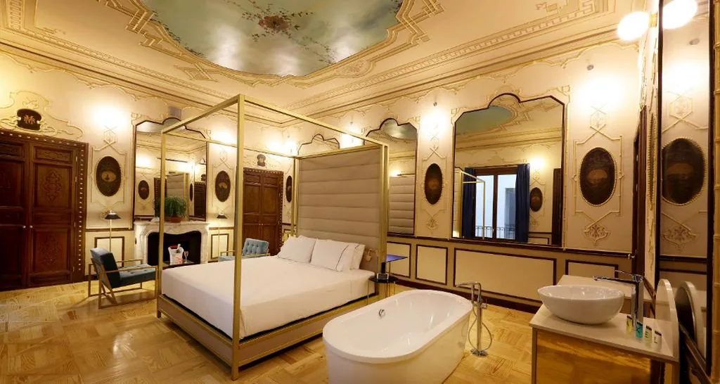 Suite — Axel Hotel Madrid - Adults Only