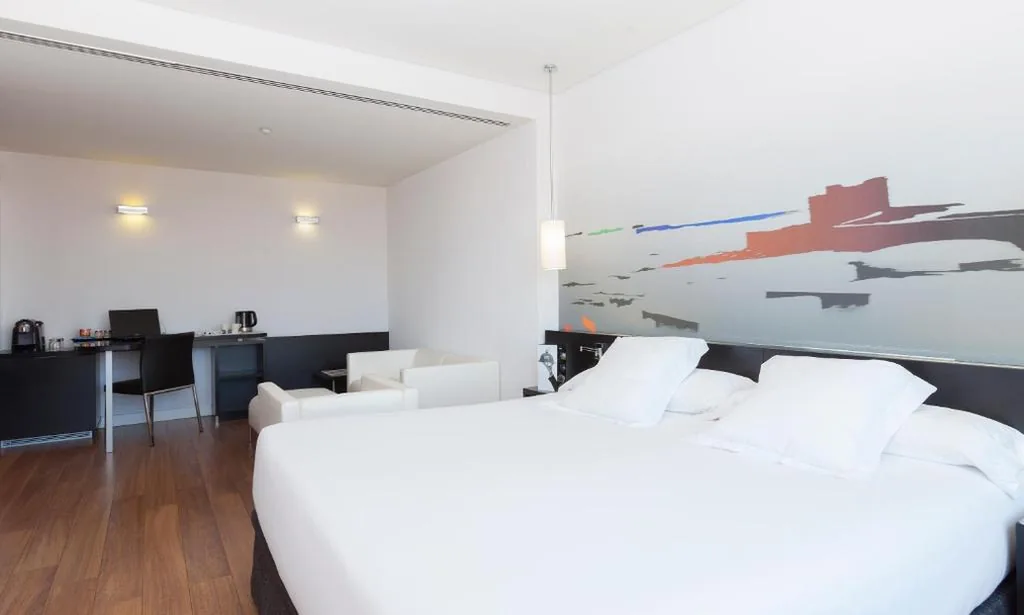 Junior Suite — Axor Barajas