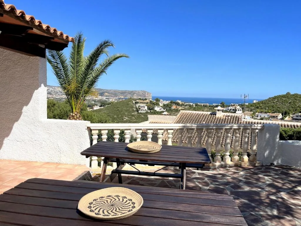 Villa — Ayora - BTB