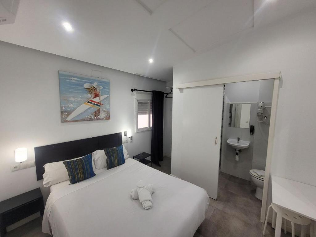 AYZ Frailes - Auto check-in property