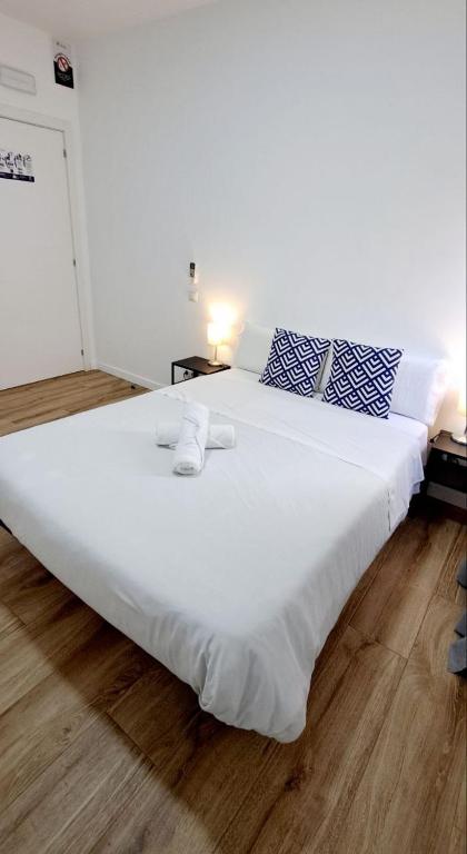 AYZ Joaquín Pol - Auto check-in property
