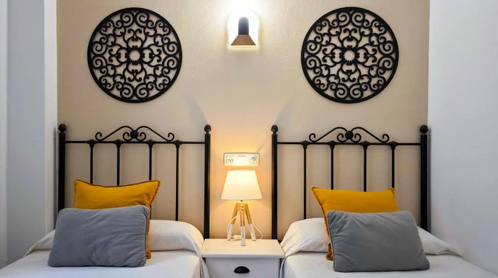 Quarto Duplo — AzuLine Hostal Dinamarca