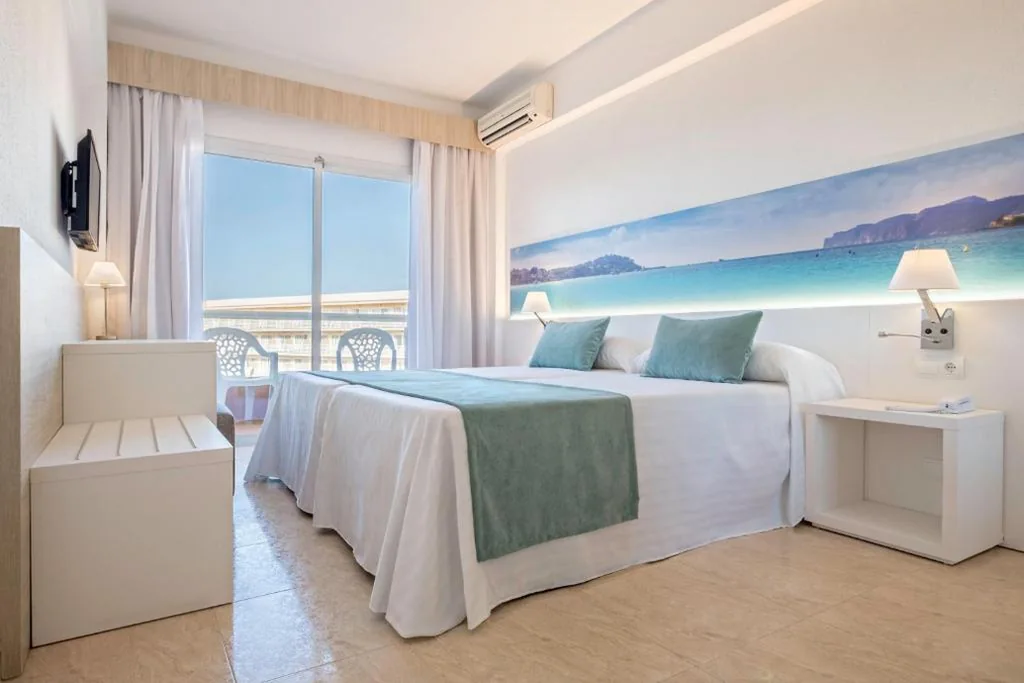 Premium Double Room with Sea View — azuLine Hotel Bahamas y Bahamas II