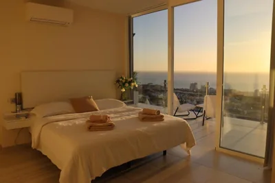 Azure Sky Villa - Panoramic ocean view, luxury, San Eugenio — Foto 2