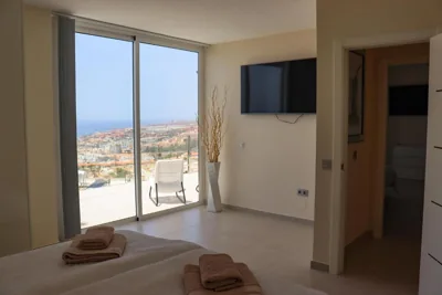 Azure Sky Villa - Panoramic ocean view, luxury, San Eugenio — Foto 6