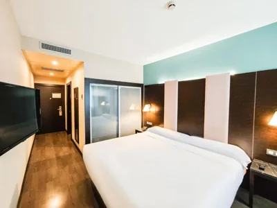 AZZ Pamplona Norte Hotel — foto 9