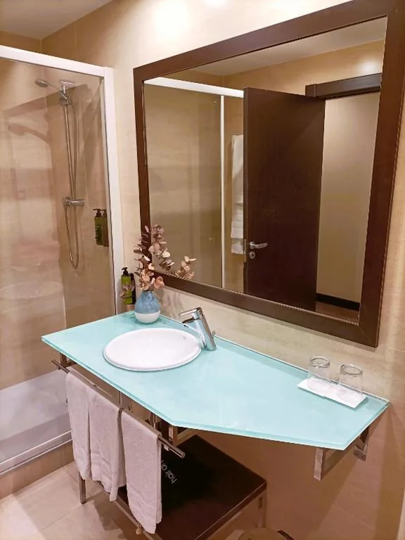 Habitación Doble con cama supletoria — AZZ Pamplona Norte Hotel