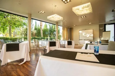 AZZ Valencia Táctica Hotel — foto 6