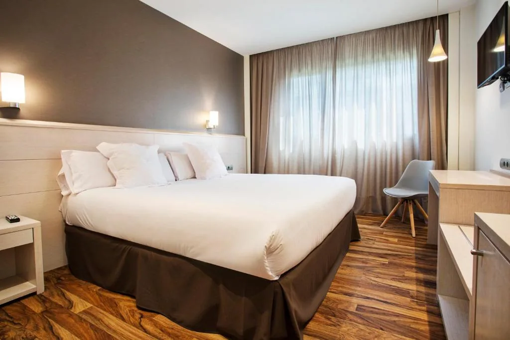 Quarto Duplo — AZZ Valencia Táctica Hotel