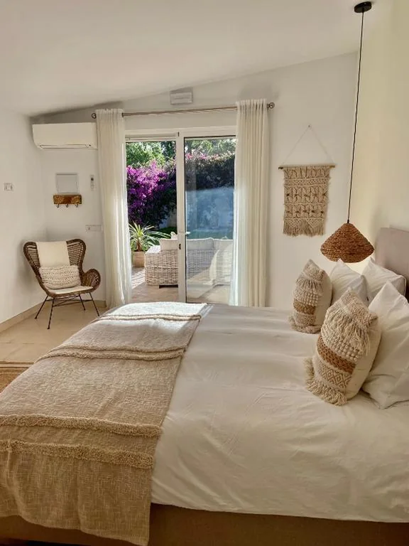 Habitación Doble con terraza — B&B Casa Luz del Sur, adults only