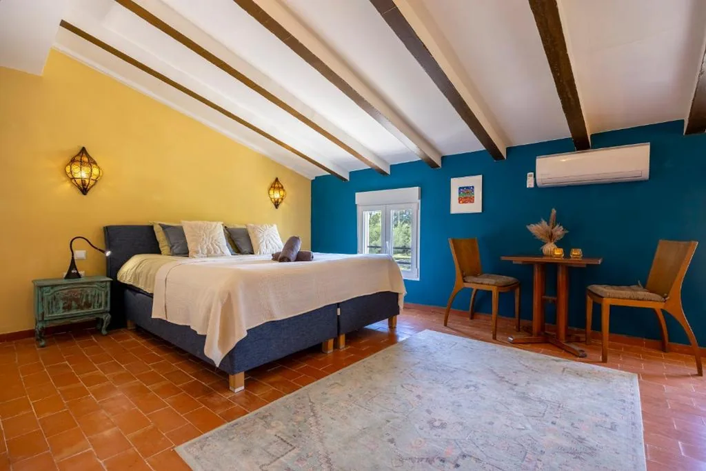 Habitación Deluxe con cama extragrande — B&B Casa Vitalidad