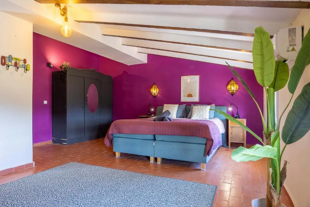 Habitación Deluxe con cama extragrande — B&B Casa Vitalidad