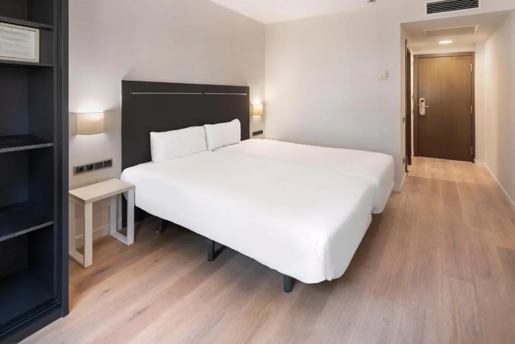 Quarto Duplo - 2 camas — B&B HOTEL Barcelona Rubí