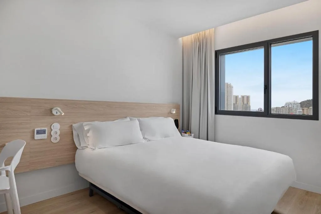 Chambre double supérieure — B&B HOTEL Benidorm Finestrat