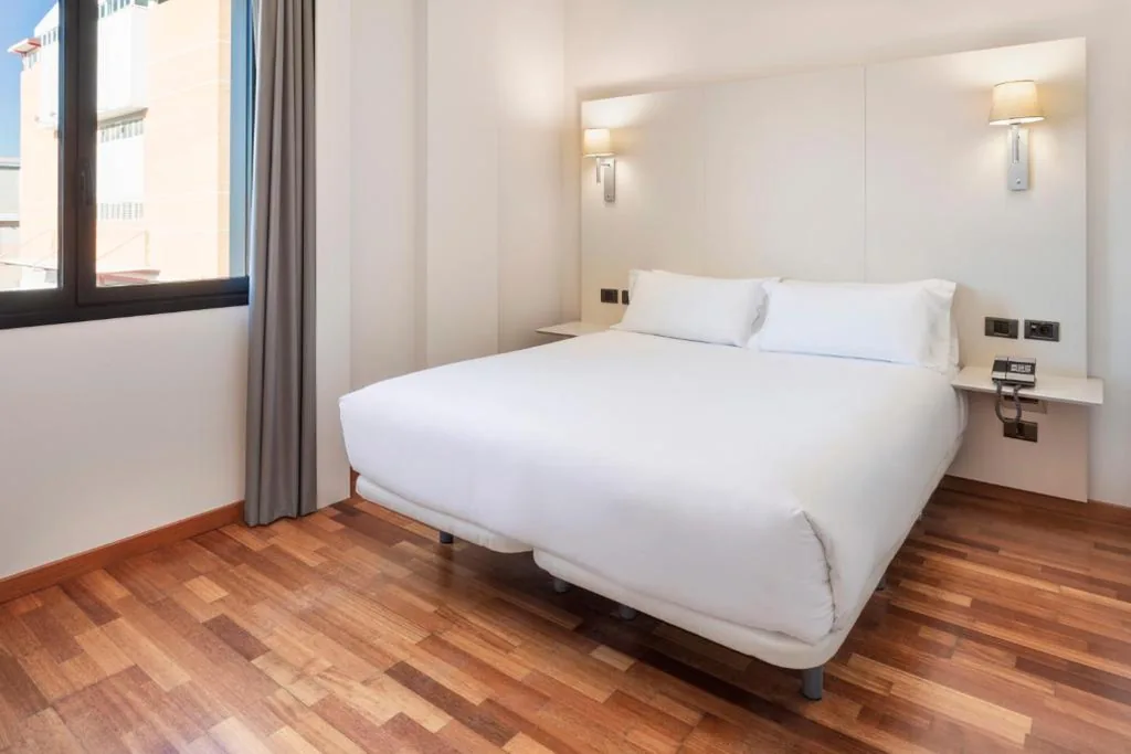 デラックスダブルルーム — B&B HOTEL Elche