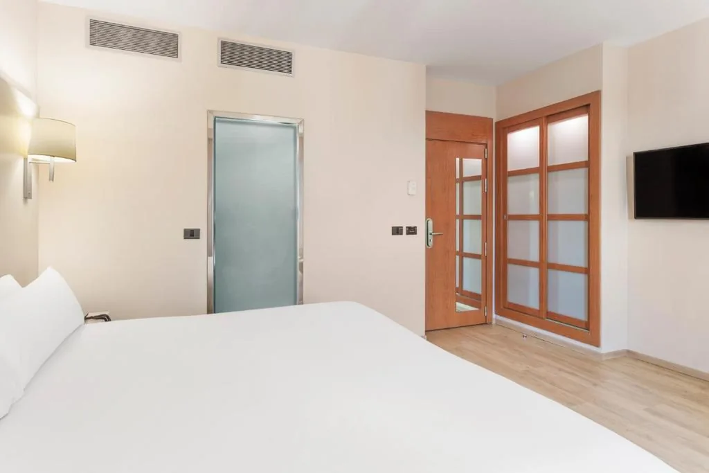 スーペリアダブルルーム — B&B HOTEL Elche
