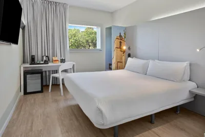 B&B HOTEL Figueres — foto 11