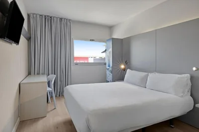 B&B HOTEL Girona 2 — foto 2