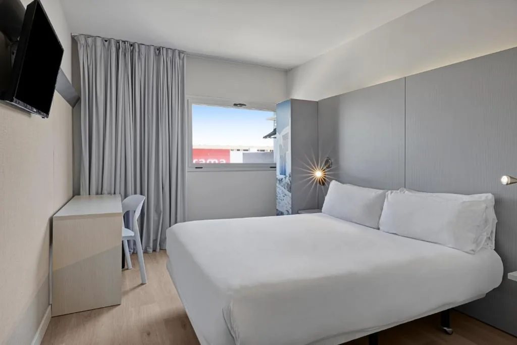 B&B HOTEL Girona 2