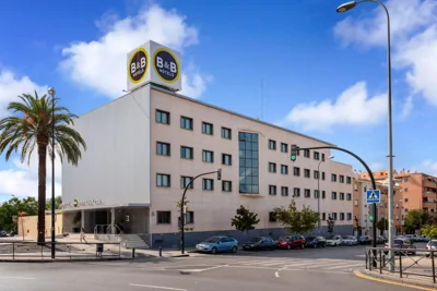 B&B HOTEL Granada Estación — foto 5