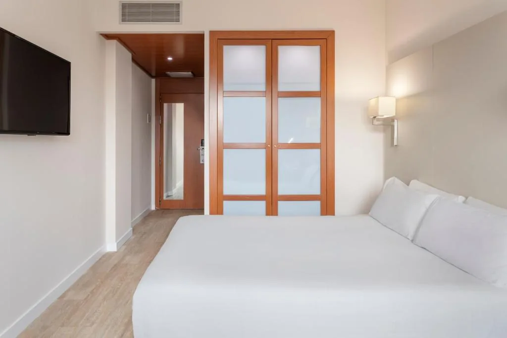 Habitación Doble Superior — B&B HOTEL Granada Estación