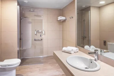B&B HOTEL Logroño Las Cañas — foto 3