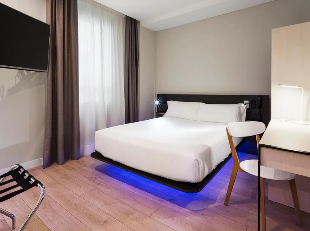 Habitación Individual Premium — B&B HOTEL Madrid Centro Puerta del Sol