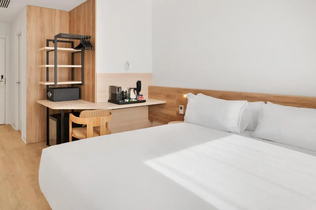 Quarto Duplo Deluxe — B&B HOTEL Madrid San Fermin
