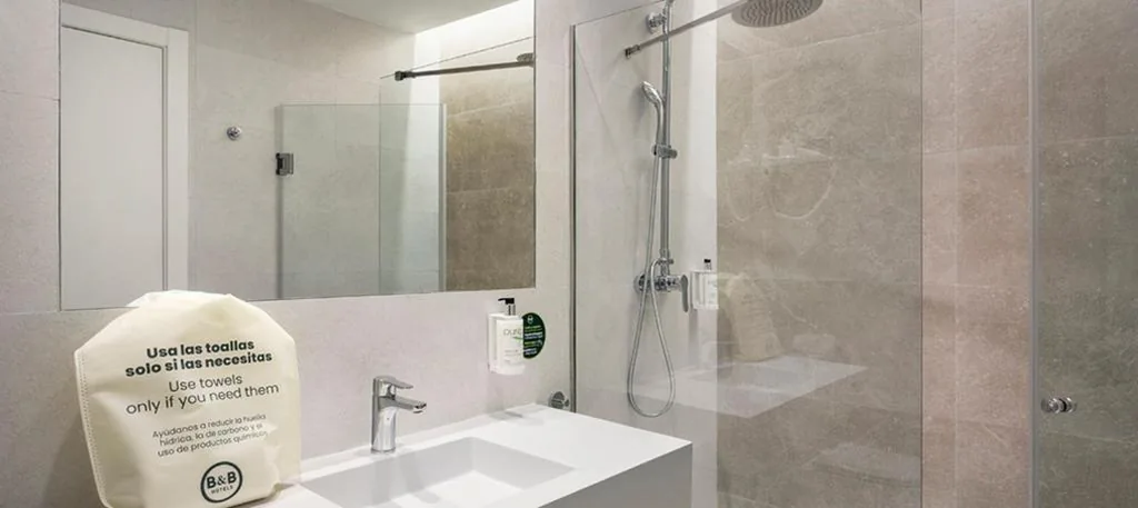 Camera doppia con 2 letti — B&B HOTEL Murcia Thader