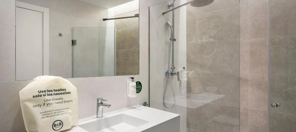 Camera familiare — B&B HOTEL Murcia Thader