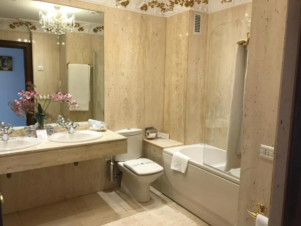 Habitación Doble Deluxe — B&B HOTEL Salamanca Centro Artheus
