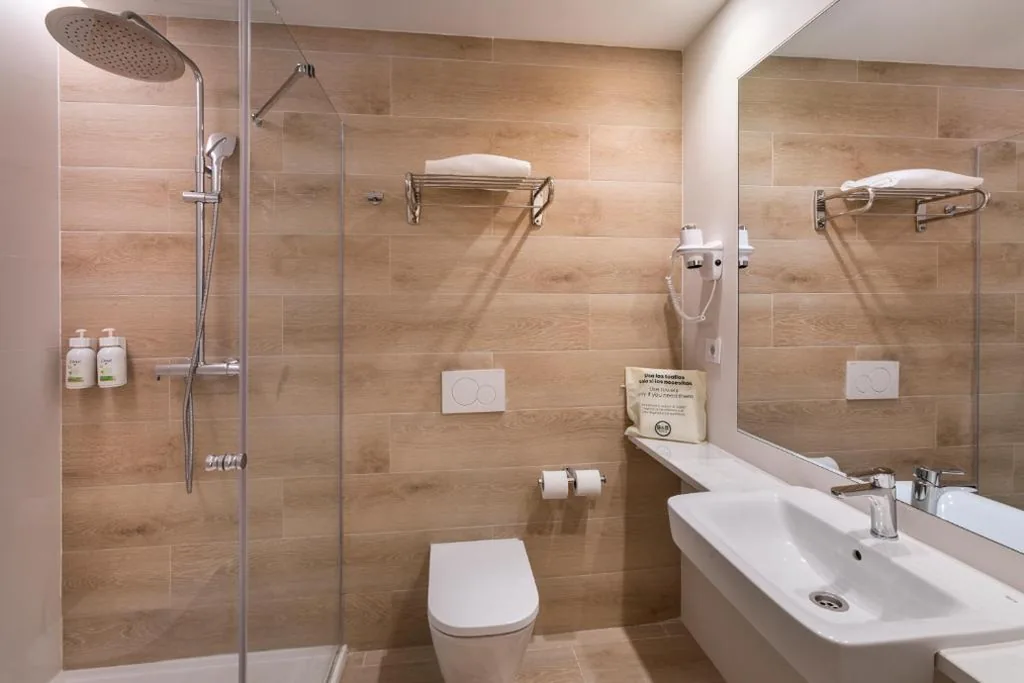 Superior Double Room — B&B HOTEL Sevilla Bormujos