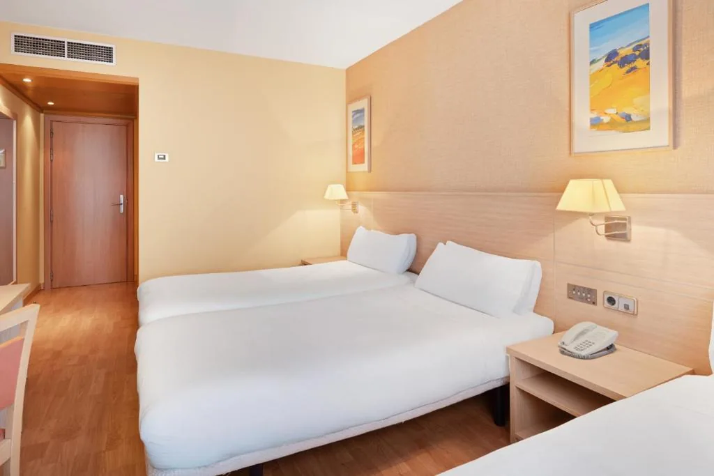 Habitación Triple — B&B HOTEL Tarragona Valls