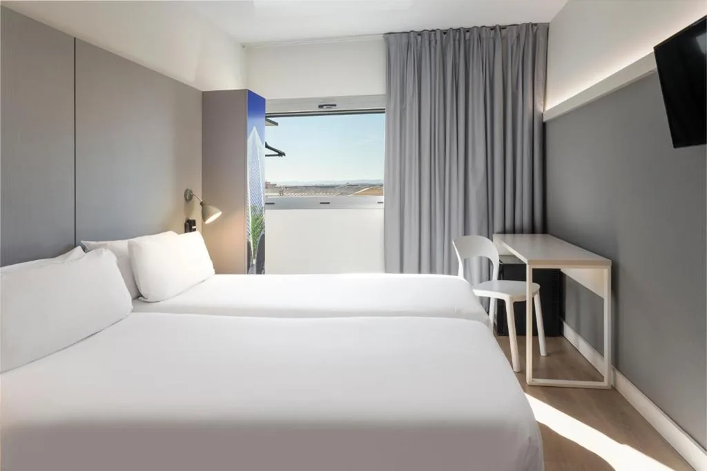 Habitación Doble - 2 camas — B&B HOTEL Valencia Aeropuerto