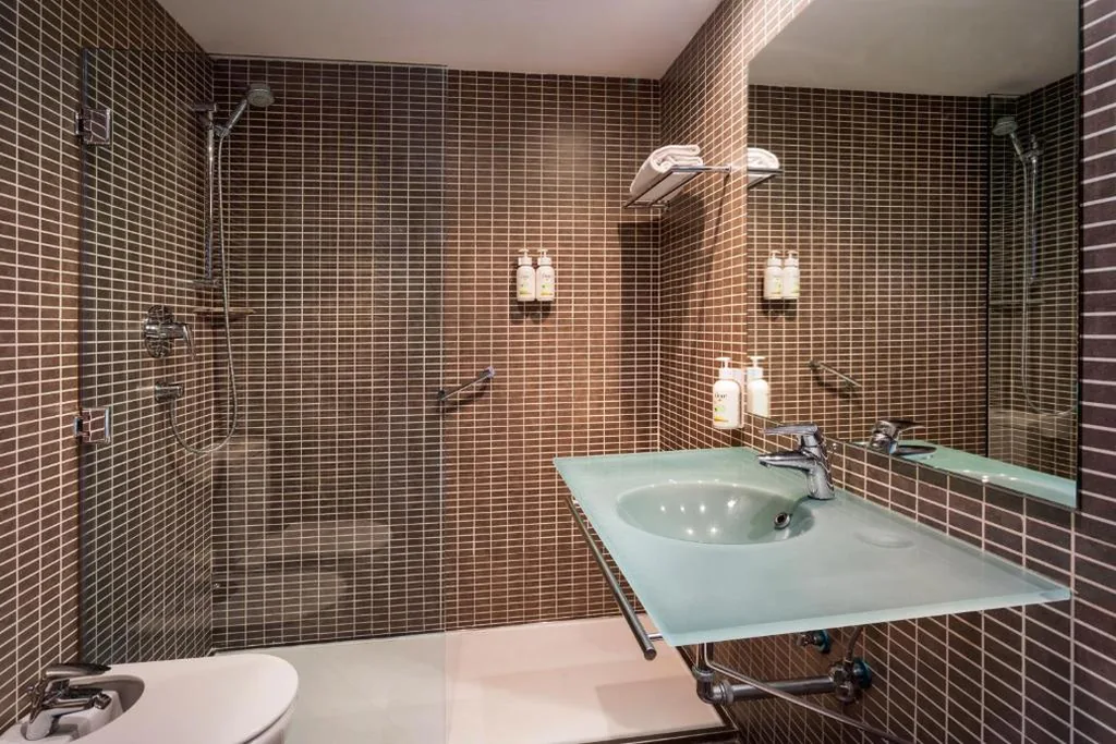 ダブルルーム — B&B HOTEL Vitoria General Álava