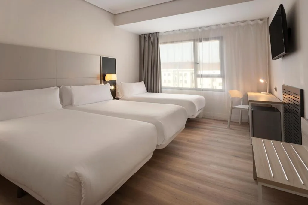 エキストラベッド付きダブルルーム — B&B HOTEL Vitoria General Álava
