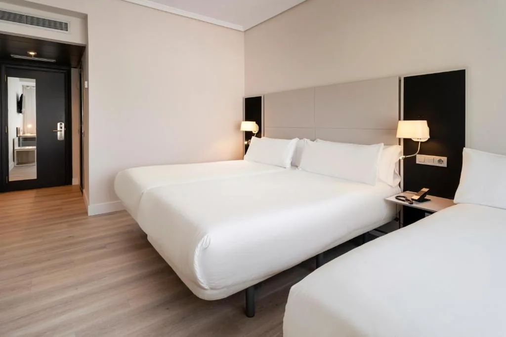 エキストラベッド付きダブルルーム — B&B HOTEL Vitoria General Álava