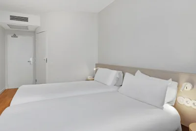 B&B HOTEL Zaragoza Centro — photo 11