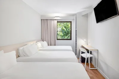 B&B HOTEL Zaragoza Centro — photo 12