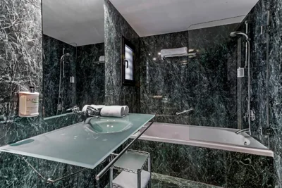 B&B HOTEL Zaragoza Los Enlaces Estación — 照片 3