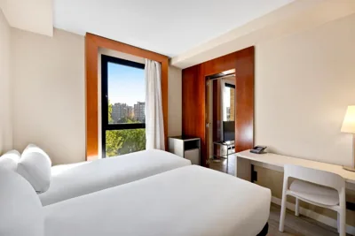 B&B HOTEL Zaragoza Los Enlaces Estación — 照片 8