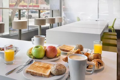 B&B HOTEL Zaragoza Plaza Mozart — Foto 9