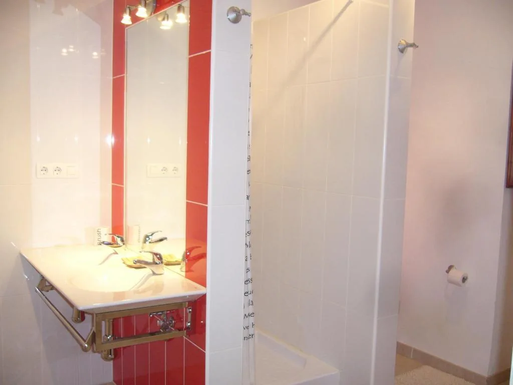 Habitación Doble Grande - 1 o 2 camas — B&B Lasnavillasmm